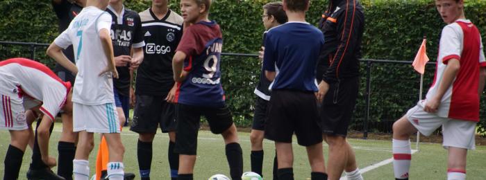 Sfeerimpressie eerste training selectieteams